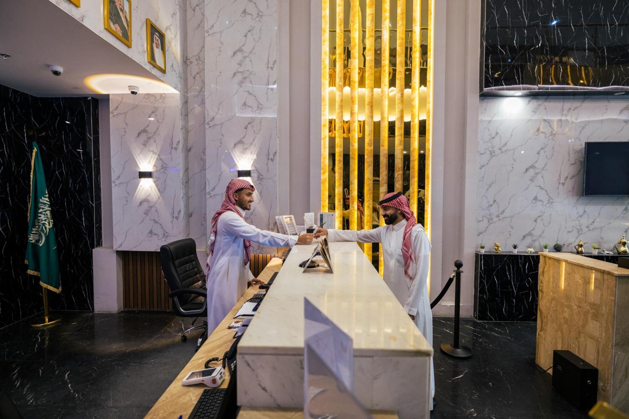 Mirnian Hotel Jeddah Exterior photo