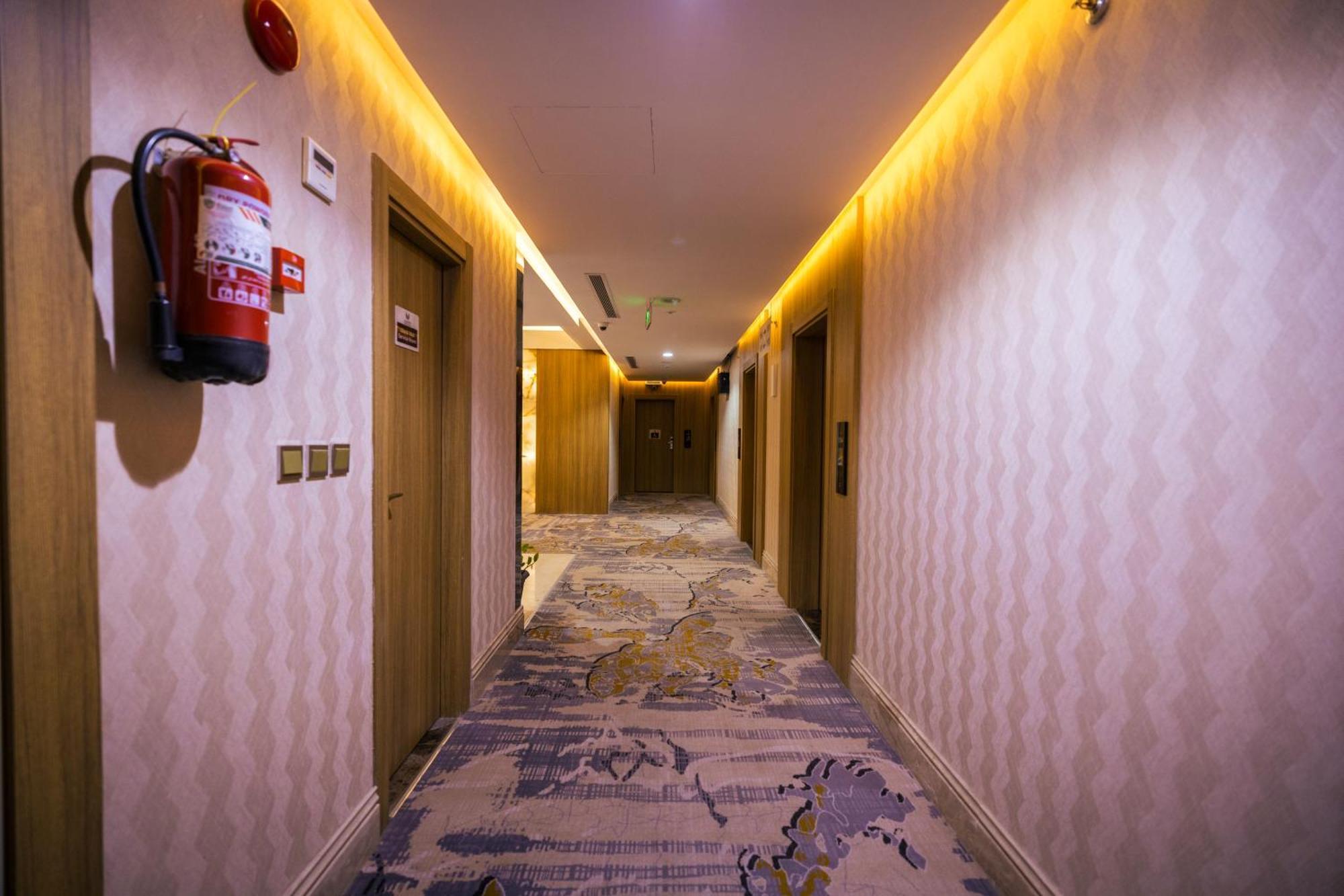 Mirnian Hotel Jeddah Exterior photo