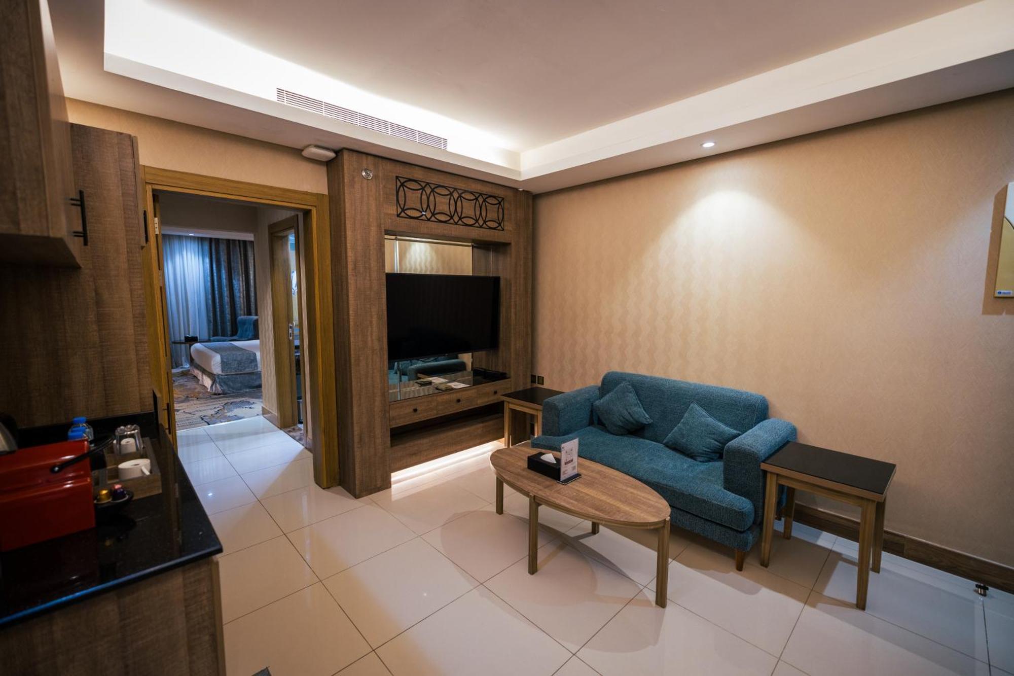 Mirnian Hotel Jeddah Exterior photo