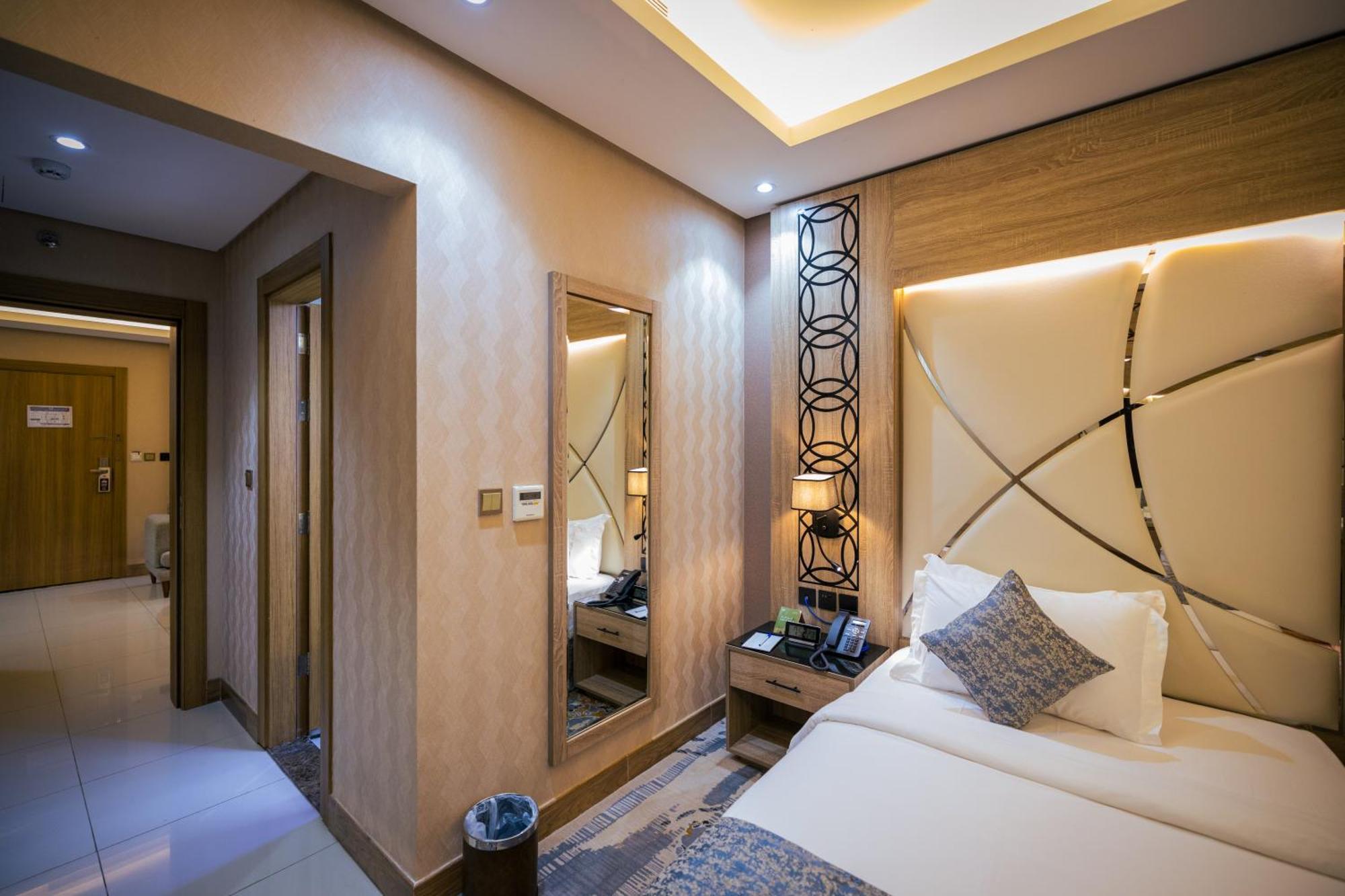 Mirnian Hotel Jeddah Exterior photo